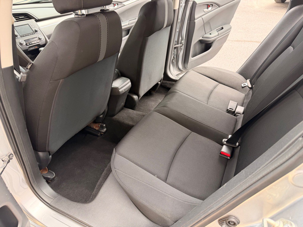 2016 Honda Civic Image 12