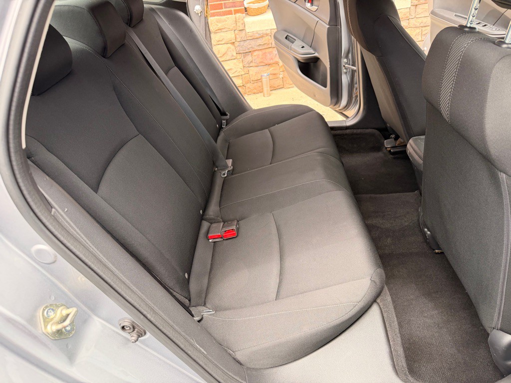 2016 Honda Civic Image 16