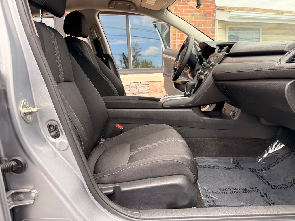 2016 Honda Civic Image 19