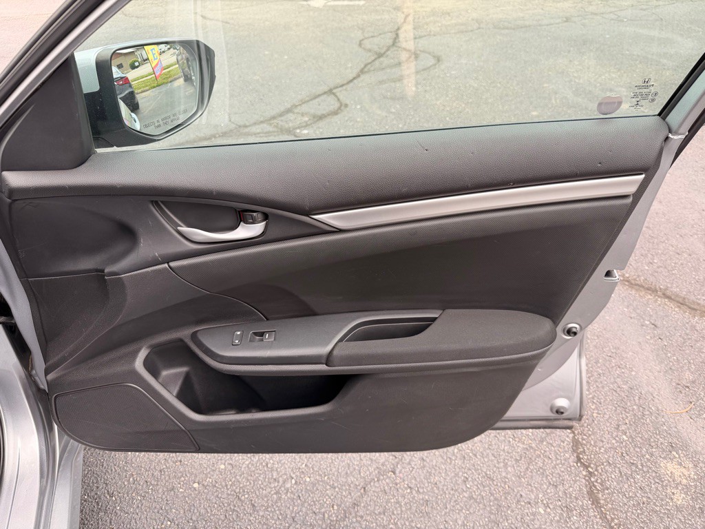 2016 Honda Civic Image 21