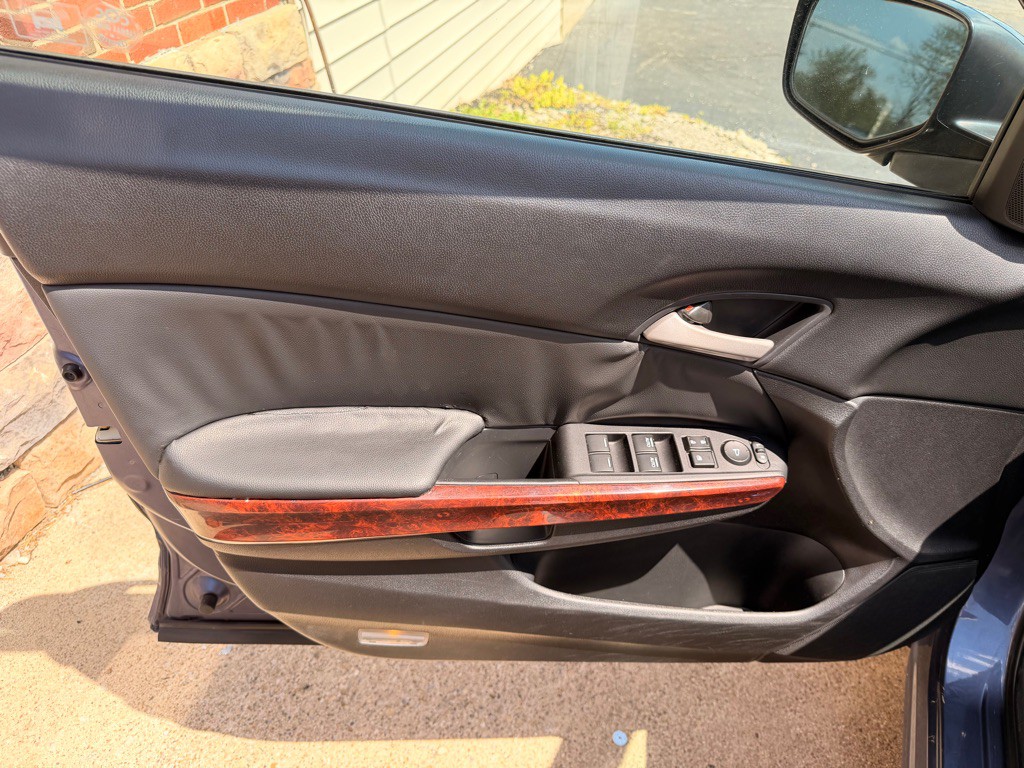 2012 Honda Crosstour Image 11