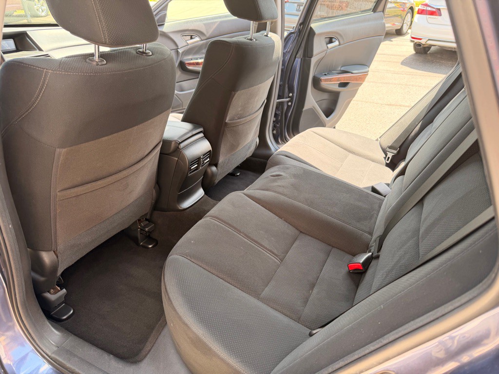 2012 Honda Crosstour Image 12