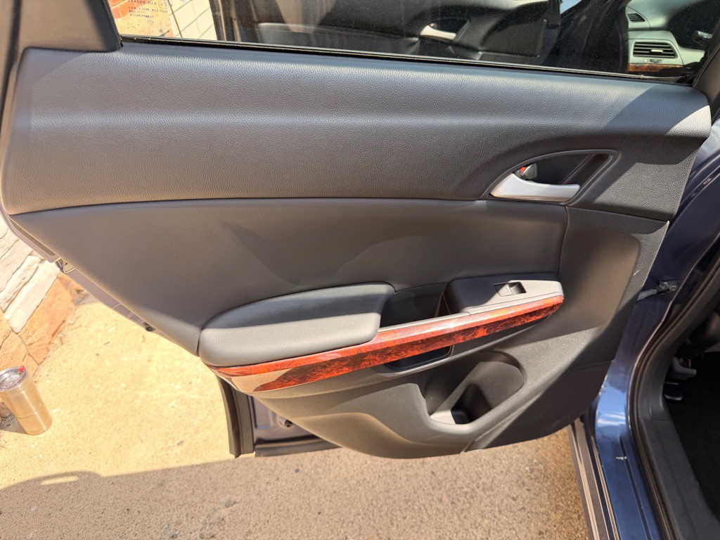 2012 Honda Crosstour Image 14