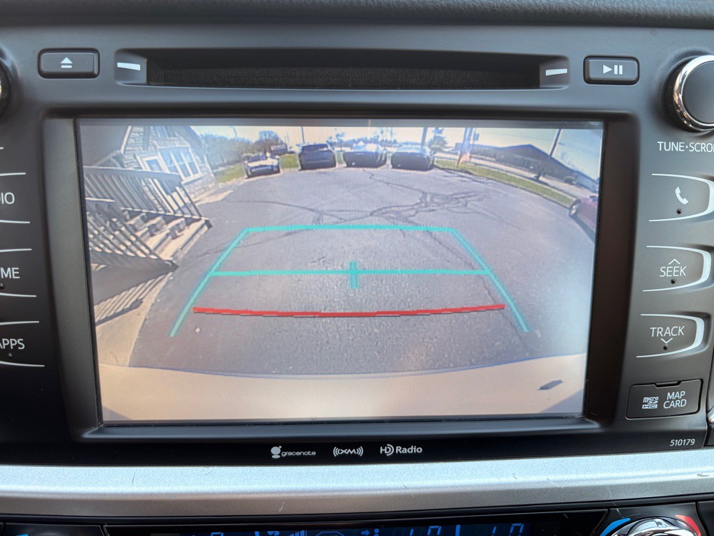 2017 Toyota Highlander Image 25