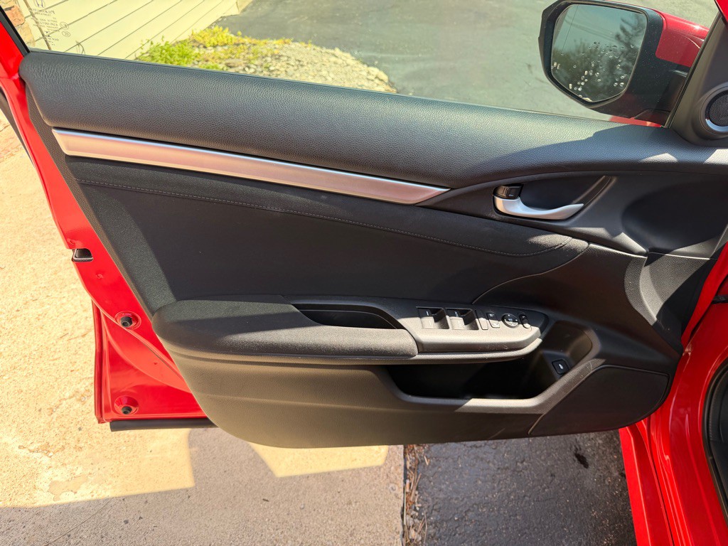 2016 Honda Civic Image 11