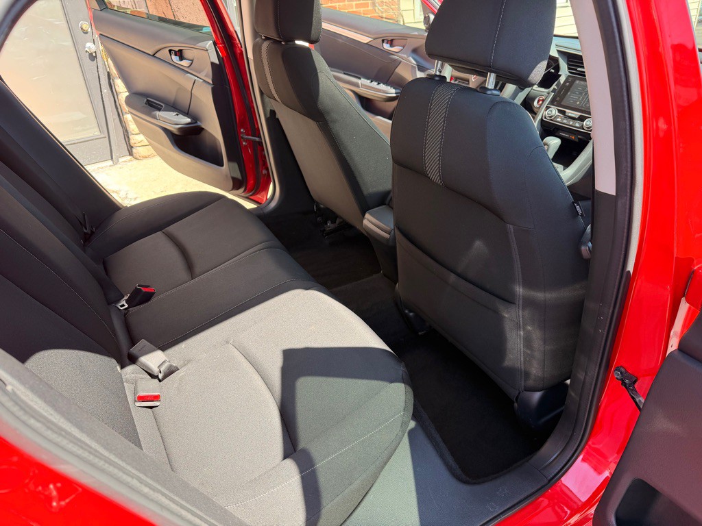 2016 Honda Civic Image 16