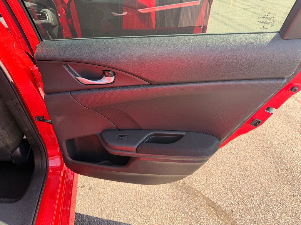 2016 Honda Civic Image 18