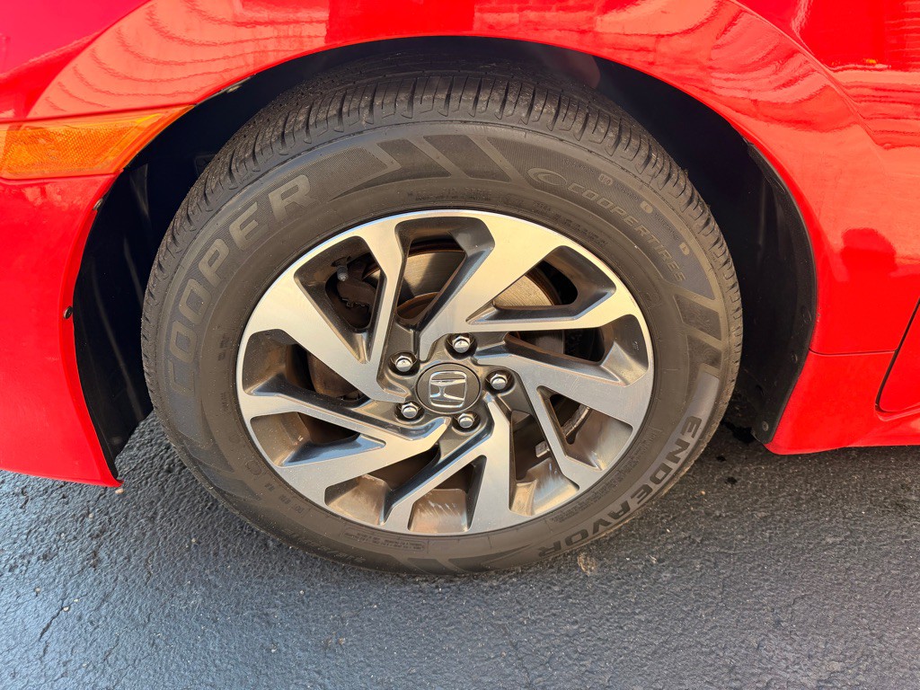 2016 Honda Civic Image 33