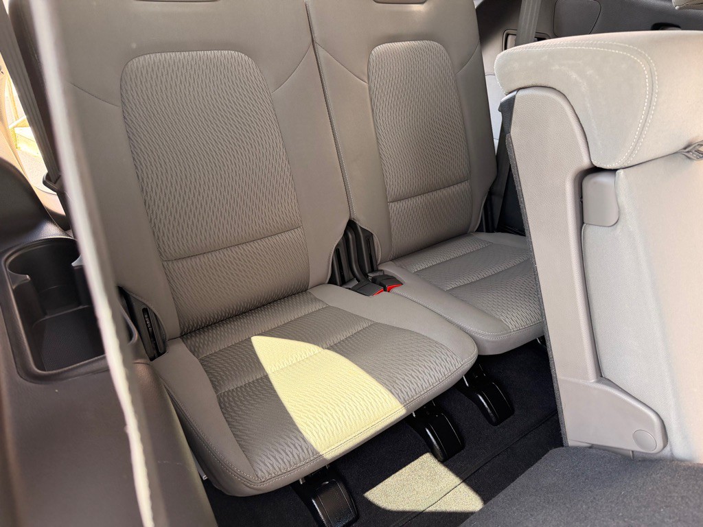 2017 Hyundai Santa Fe Image 18