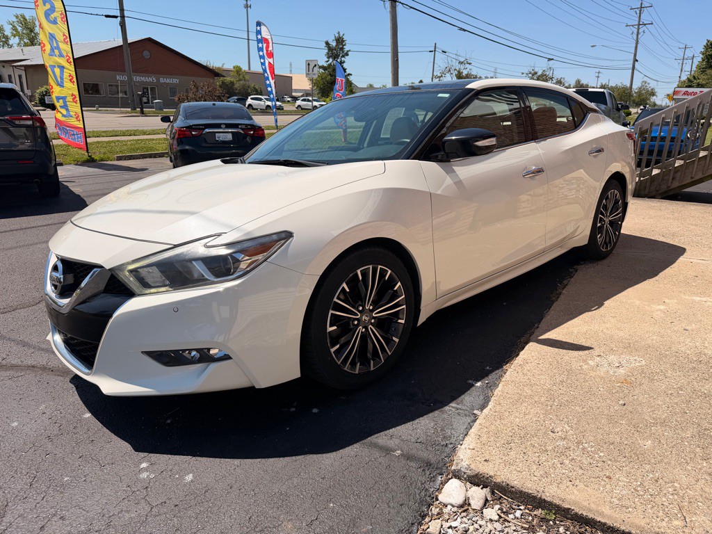 2017 Nissan Maxima Image 4