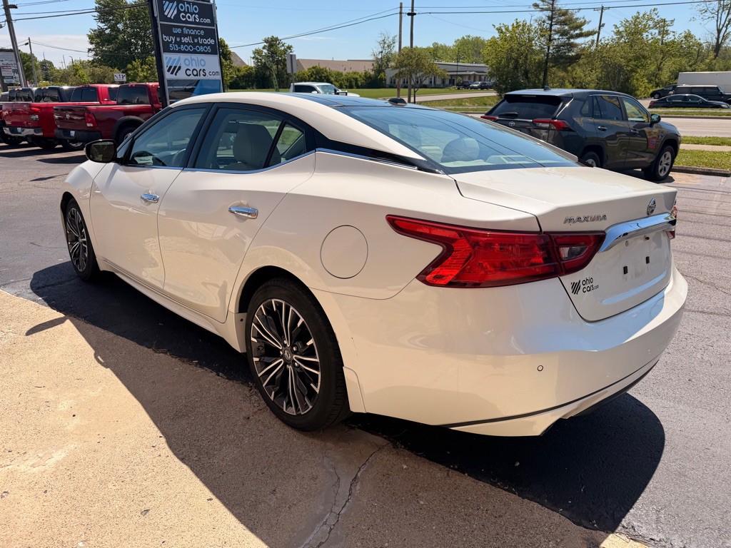 2017 Nissan Maxima Image 5