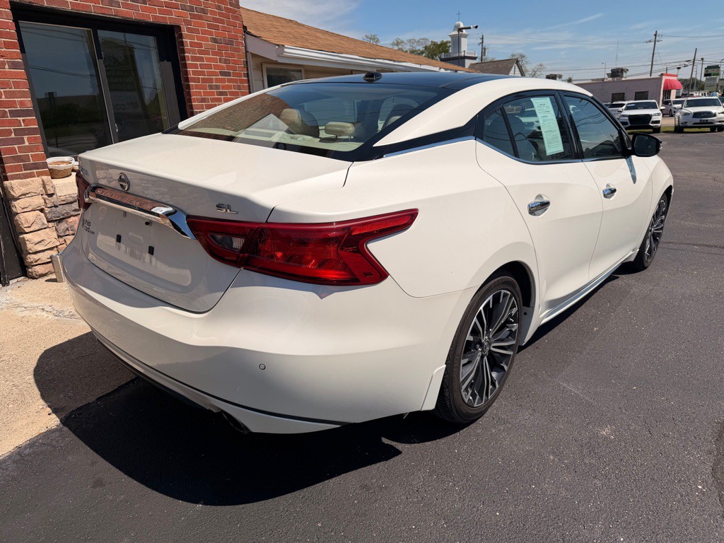 2017 Nissan Maxima Image 7