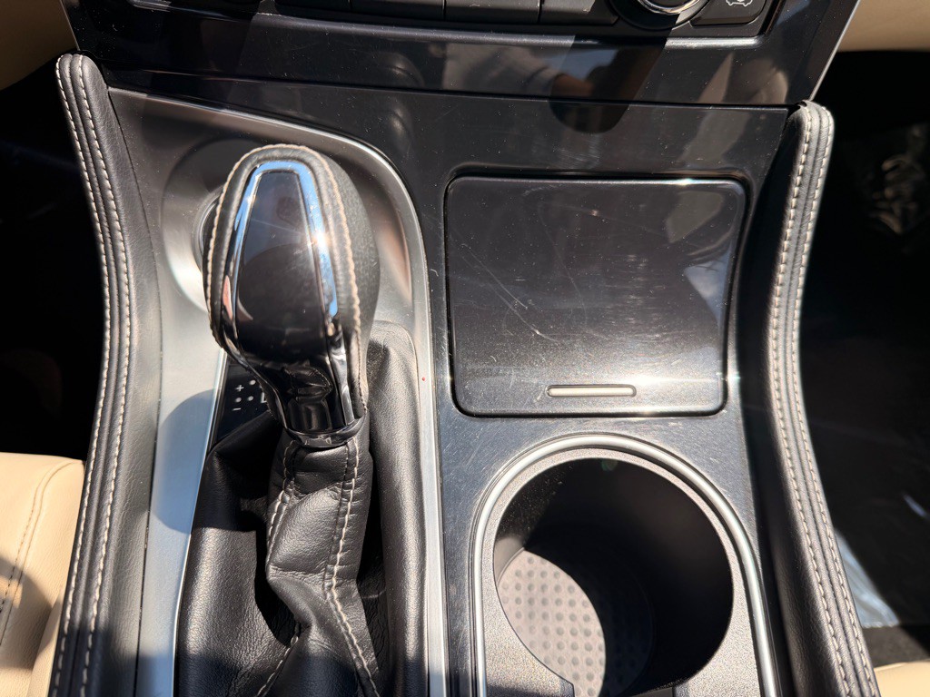 2017 Nissan Maxima Image 29
