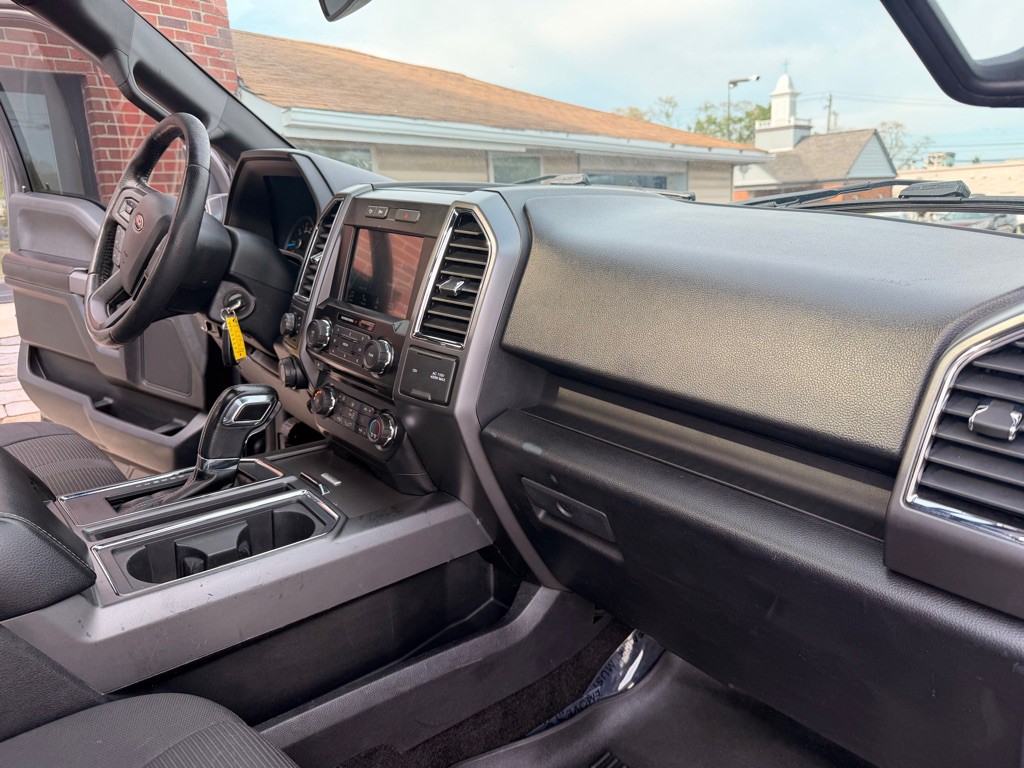 2016 Ford F-150 Image 22