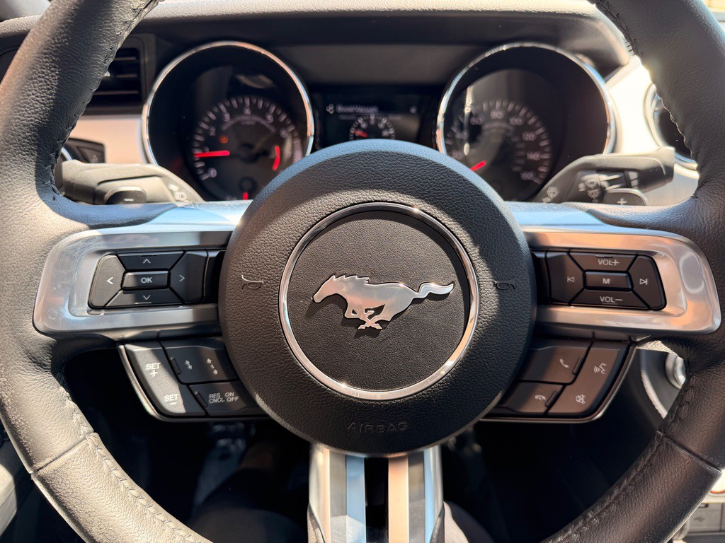 2016 Ford Mustang Image 21
