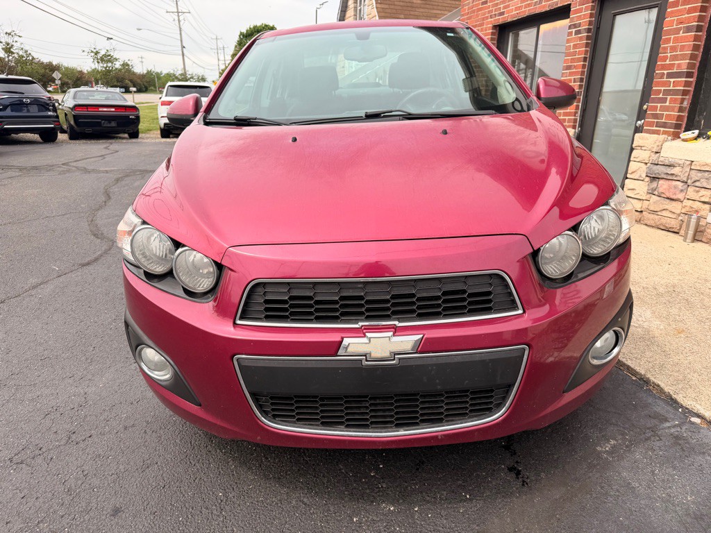 2014 Chevrolet Sonic Image 3