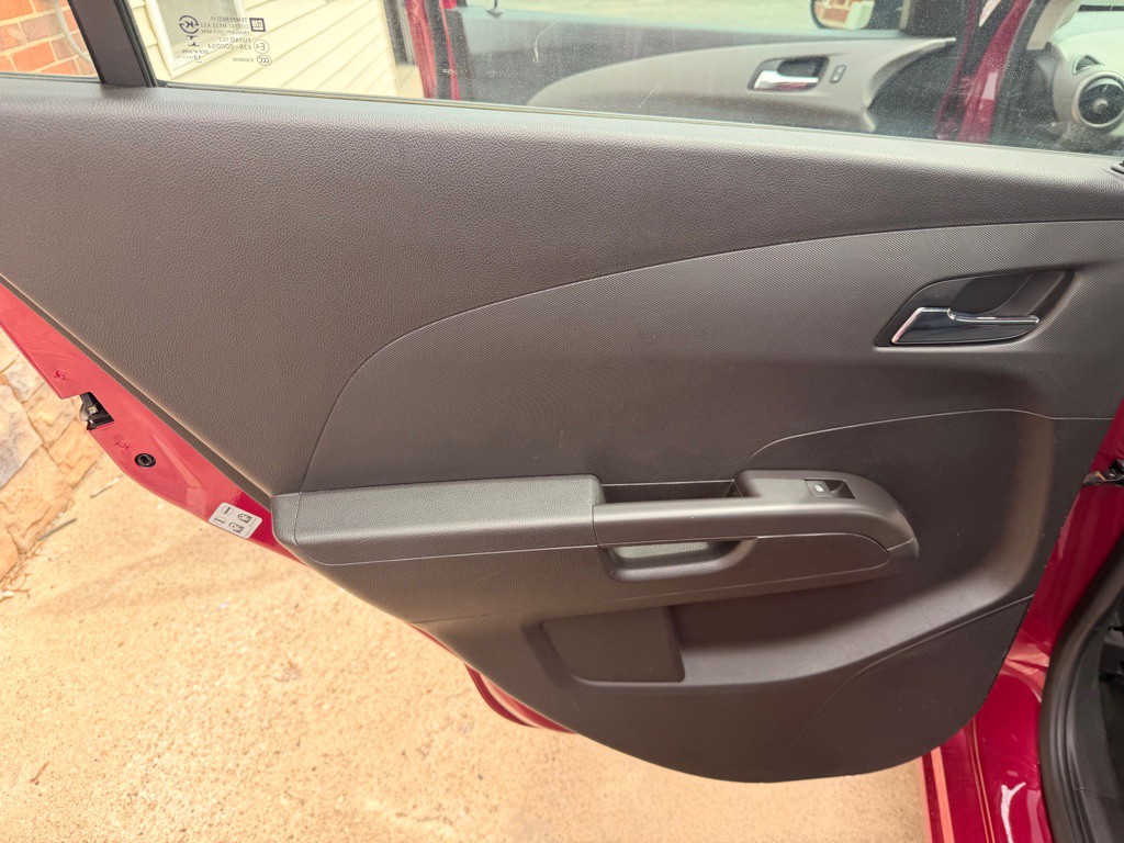 2014 Chevrolet Sonic Image 14