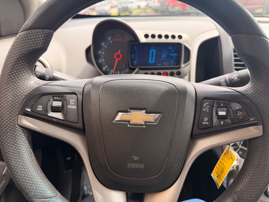2014 Chevrolet Sonic Image 24
