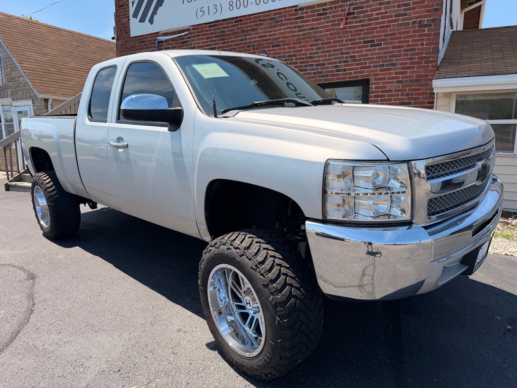 2012 Chevrolet Silverado 1500 Image 2