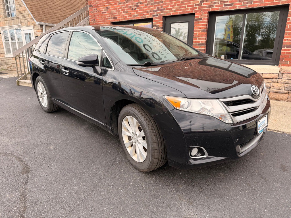2014 Toyota Venza Image 2