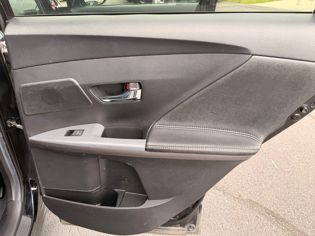 2014 Toyota Venza Image 18