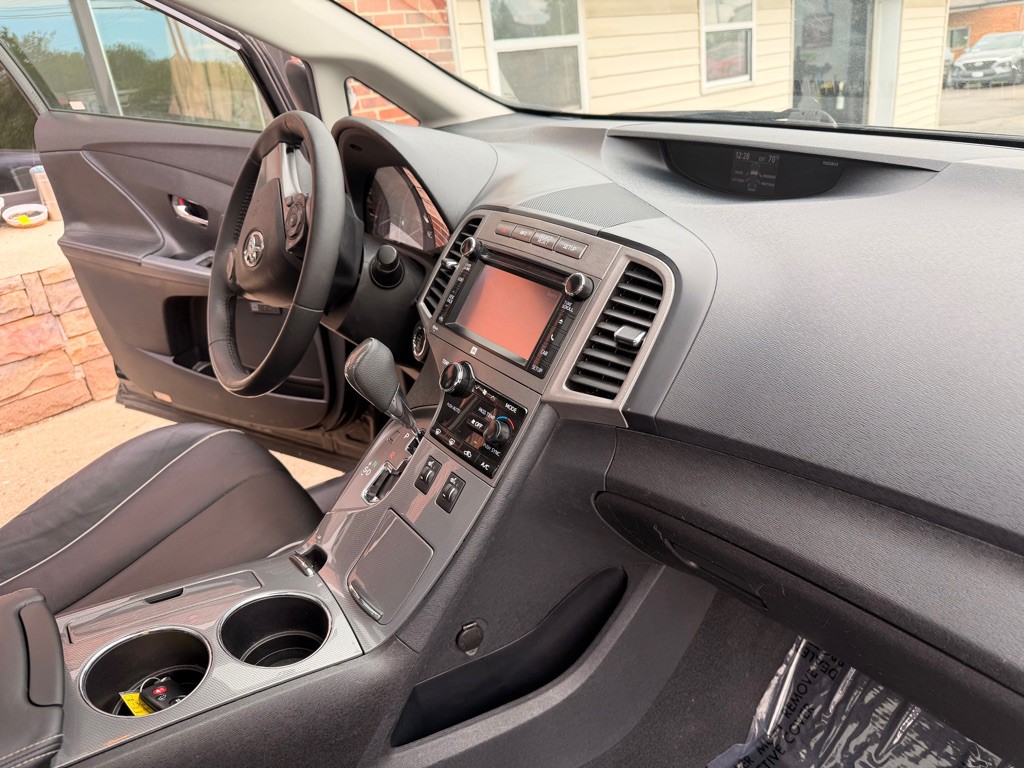 2014 Toyota Venza Image 19