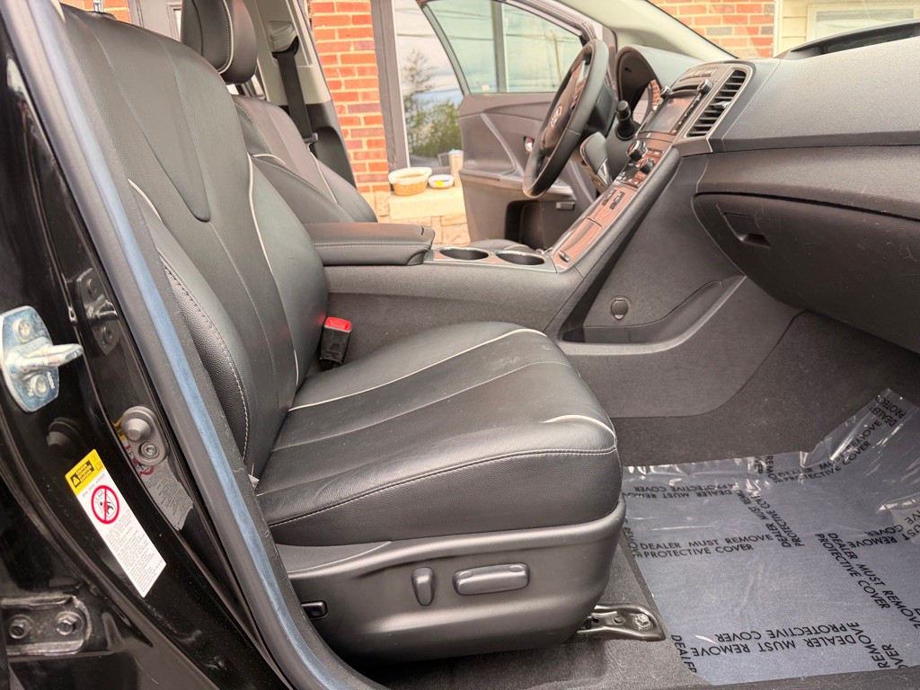 2014 Toyota Venza Image 20