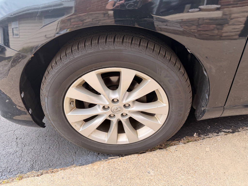 2014 Toyota Venza Image 32