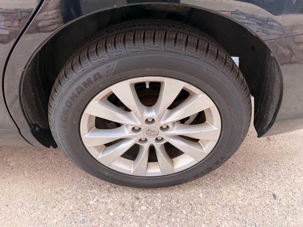 2014 Toyota Venza Image 33