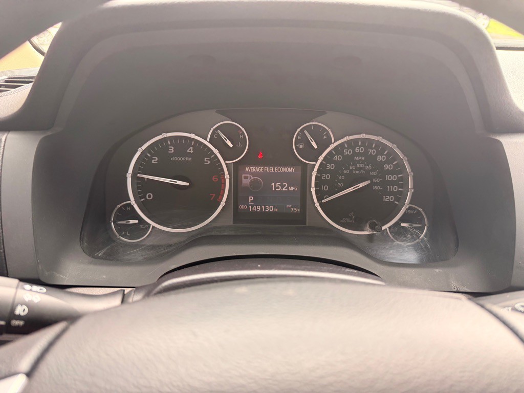 2015 Toyota Tundra Image 25