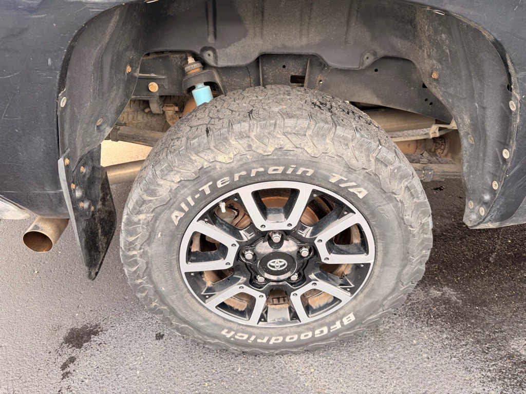2015 Toyota Tundra Image 36