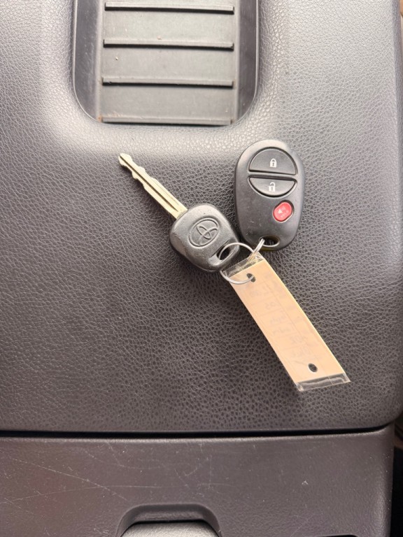 2015 Toyota Tundra Image 38
