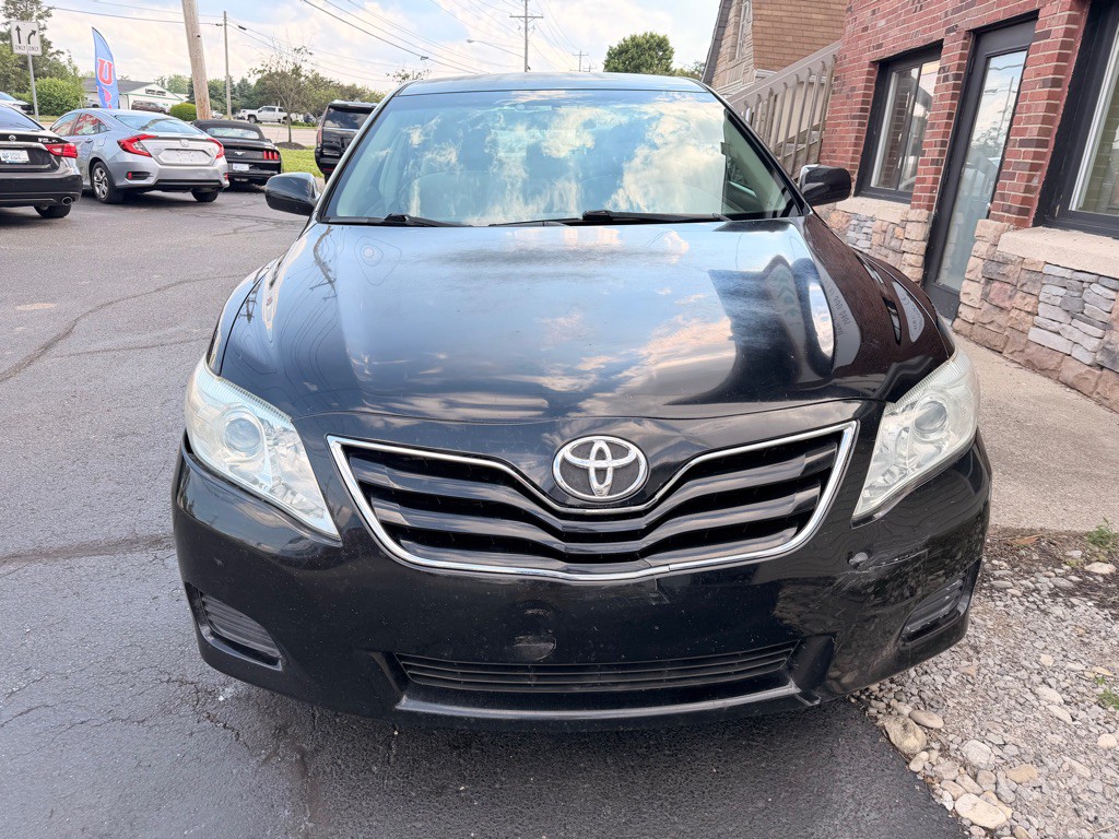2011 Toyota Camry Image 3