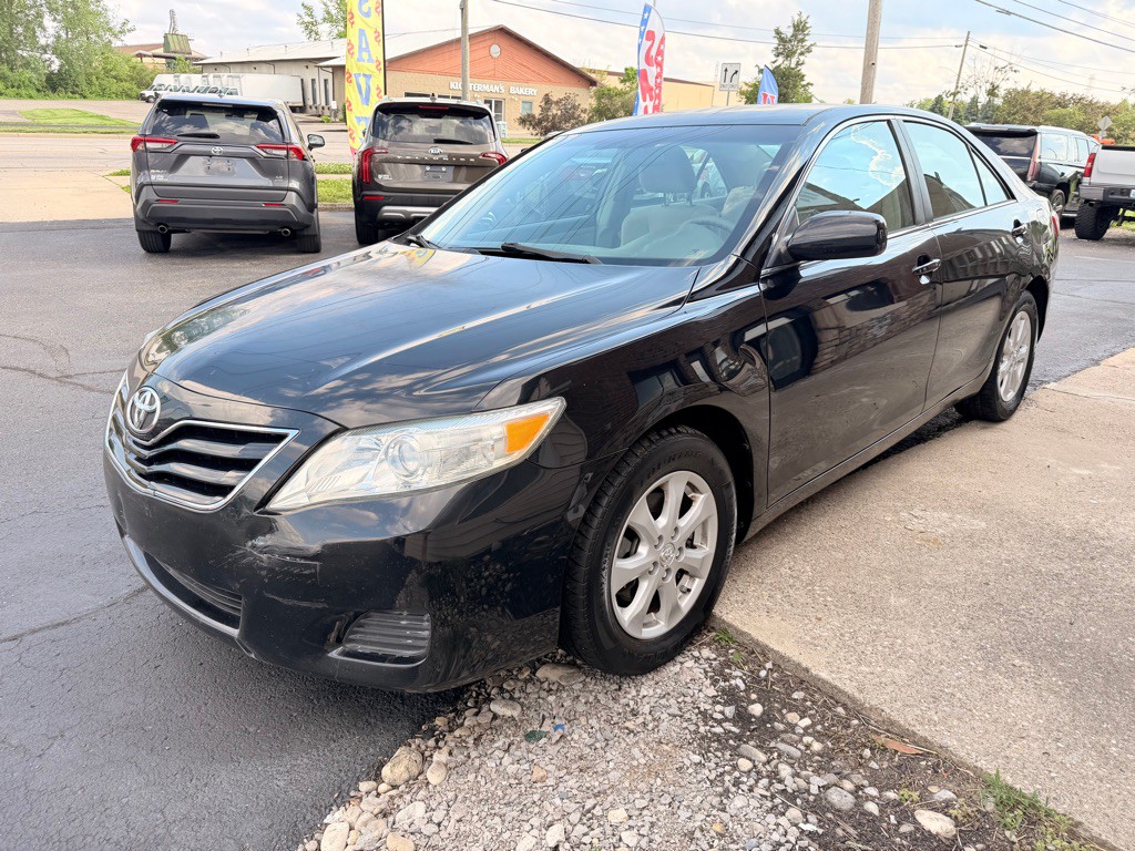 2011 Toyota Camry Image 4