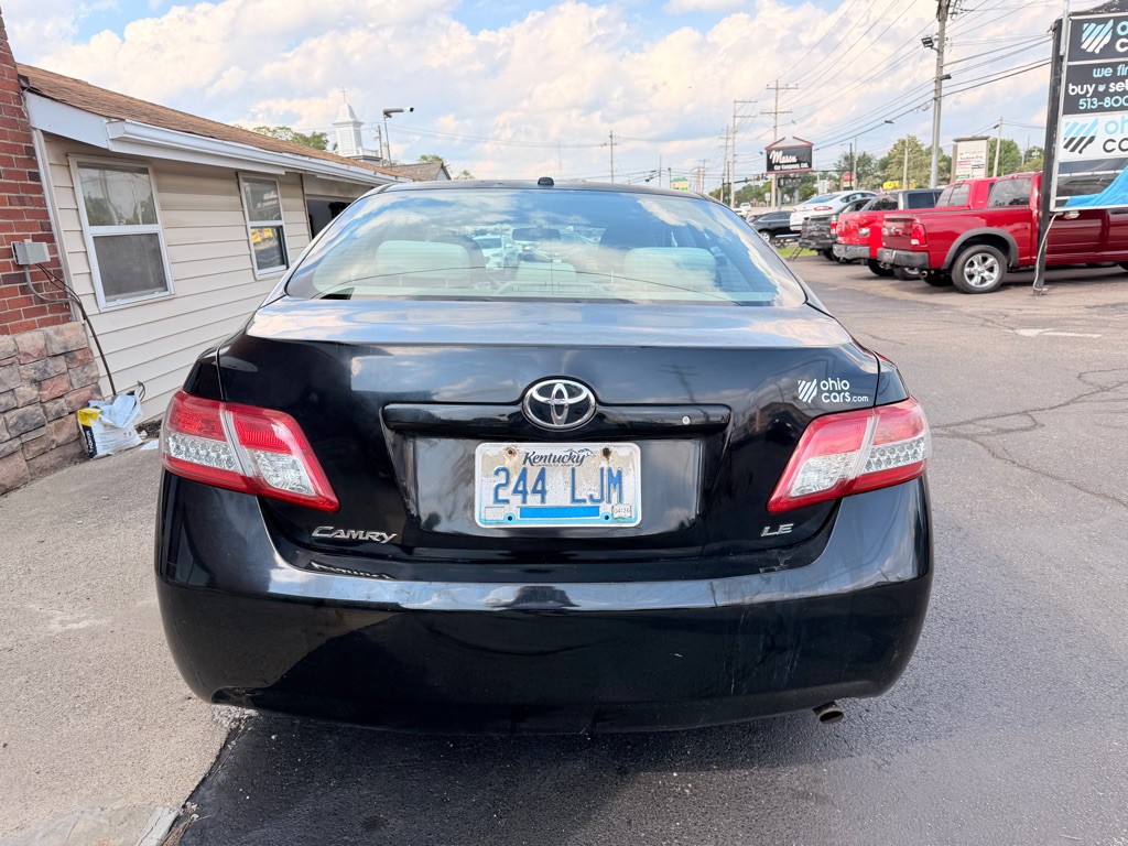 2011 Toyota Camry Image 6
