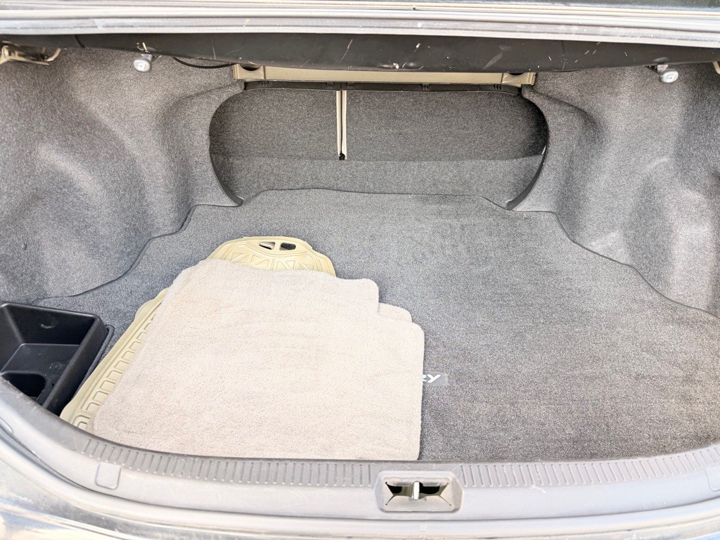2011 Toyota Camry Image 15
