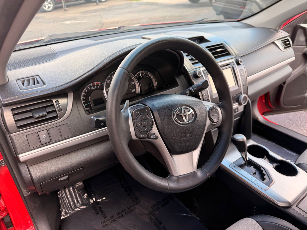 2013 Toyota Camry Image 7