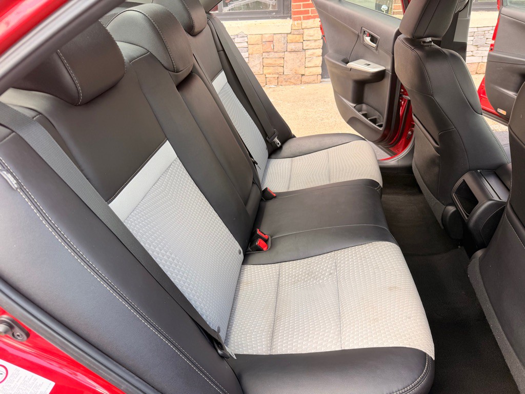 2013 Toyota Camry Image 15