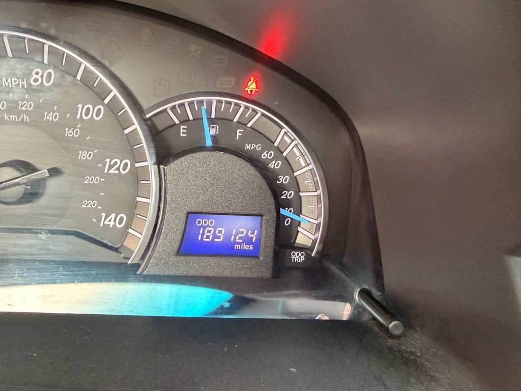 2013 Toyota Camry Image 21