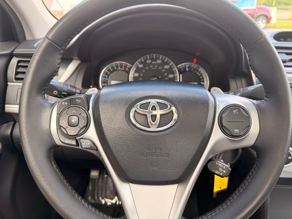 2013 Toyota Camry Image 23