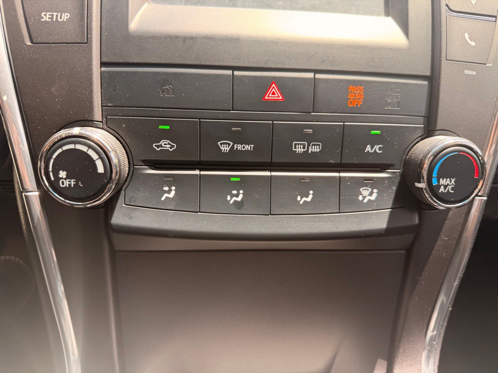 2017 Toyota Camry Image 27