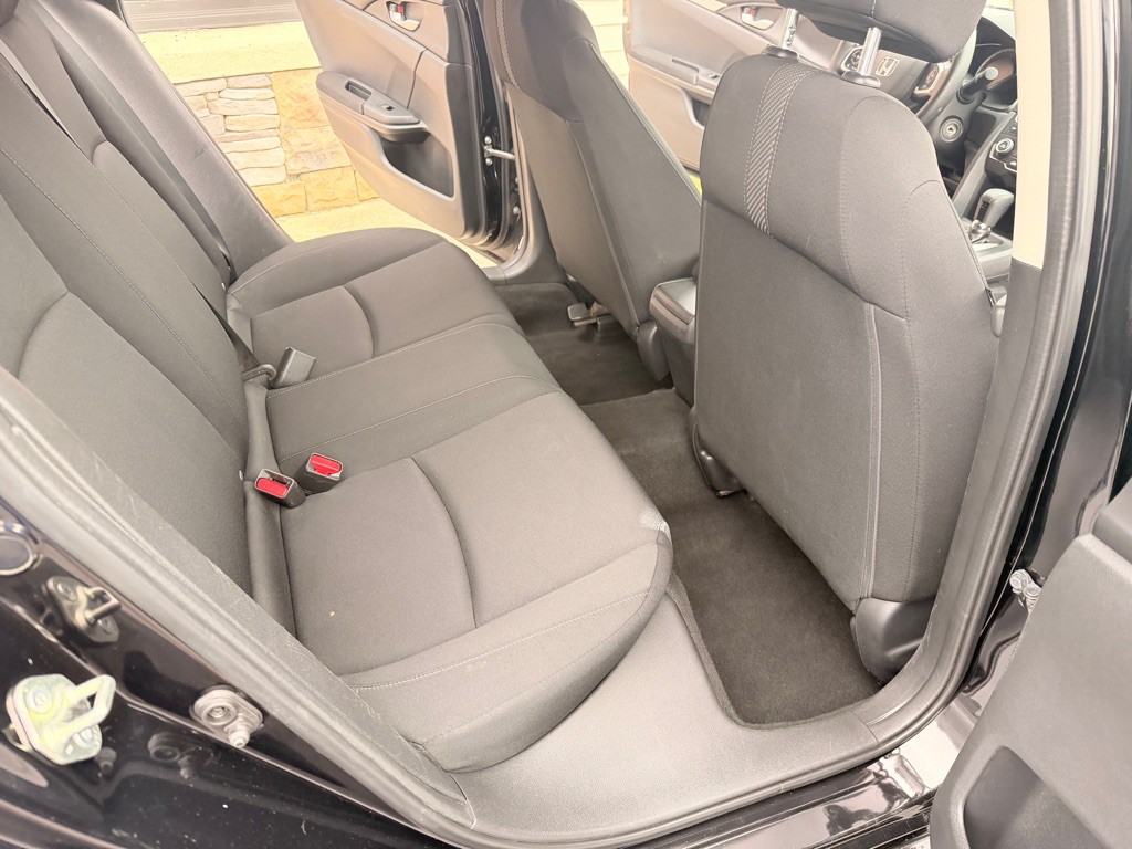 2018 Honda Civic Image 16