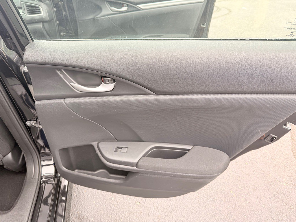 2018 Honda Civic Image 18