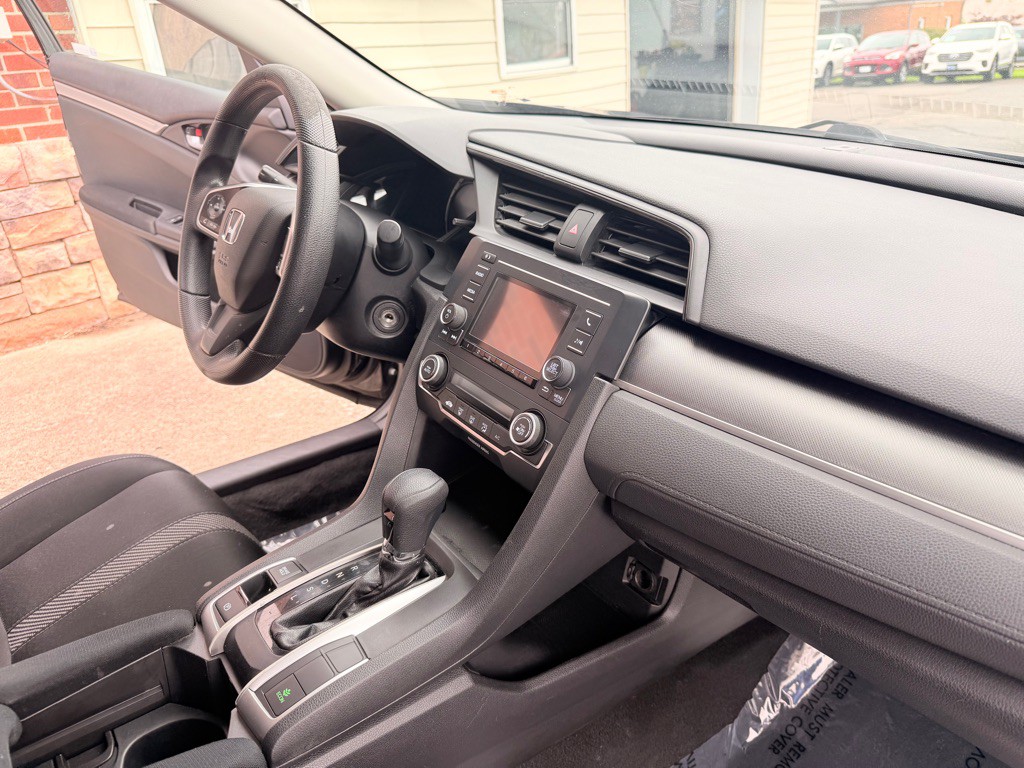 2018 Honda Civic Image 19