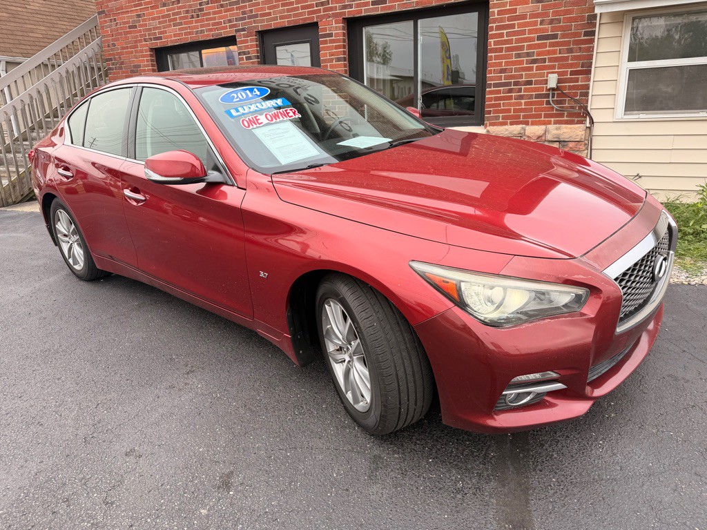 2014 INFINITI Q50 Image 2