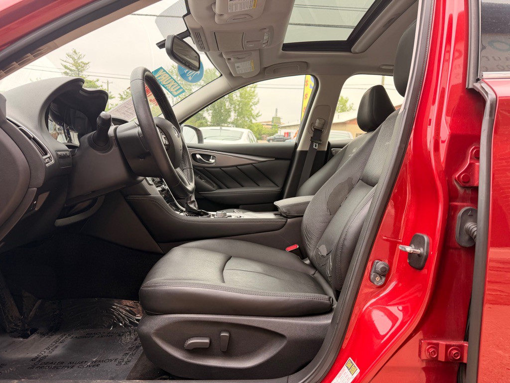 2014 INFINITI Q50 Image 9