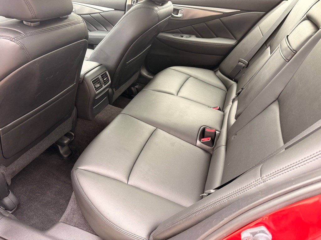 2014 INFINITI Q50 Image 12