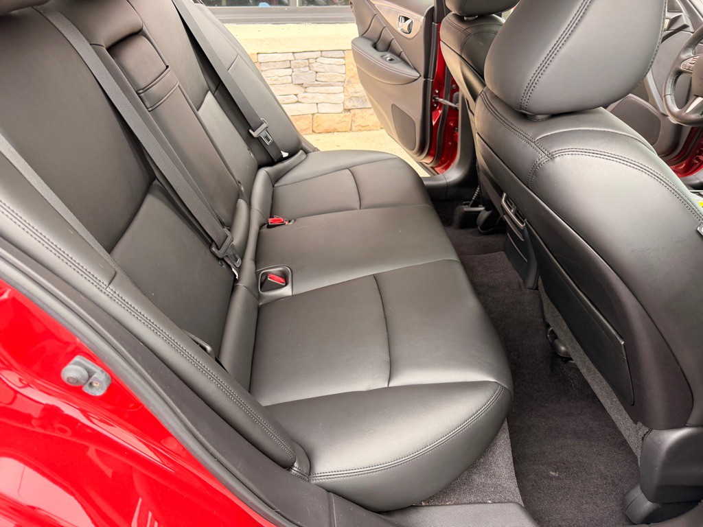 2014 INFINITI Q50 Image 14