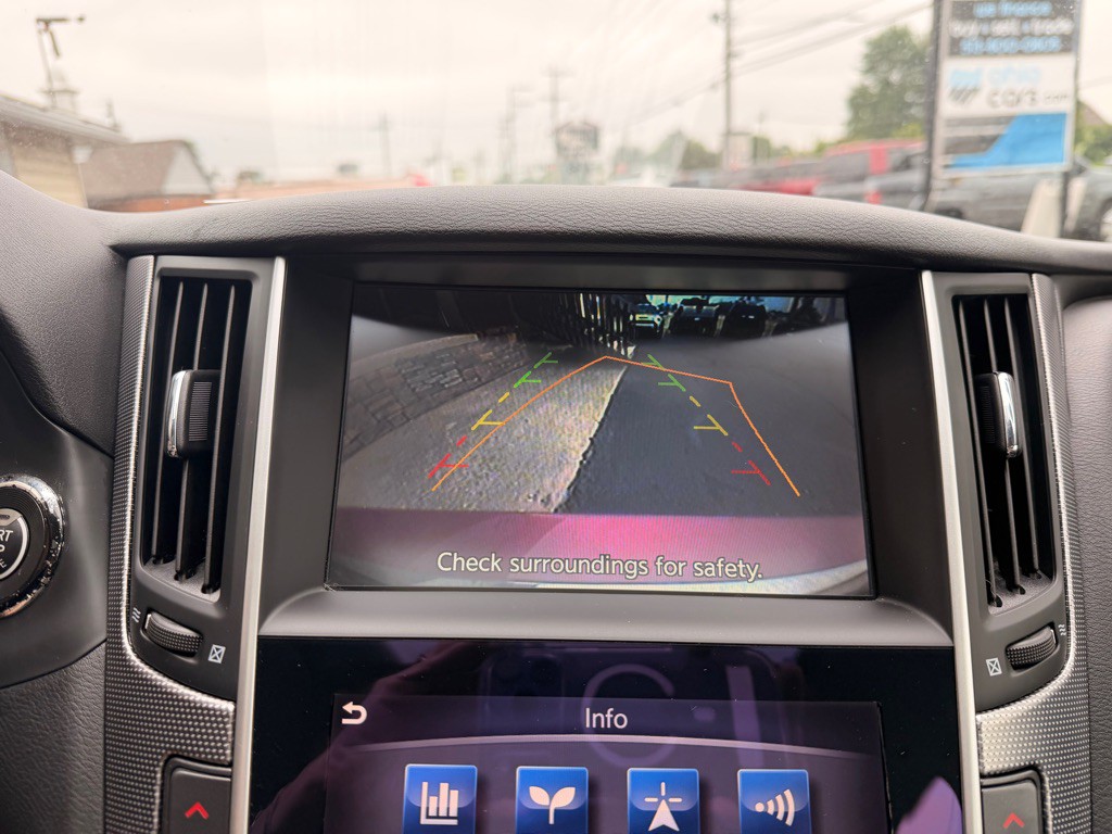 2014 INFINITI Q50 Image 25