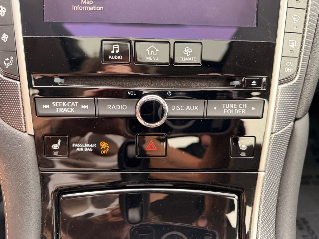 2014 INFINITI Q50 Image 26